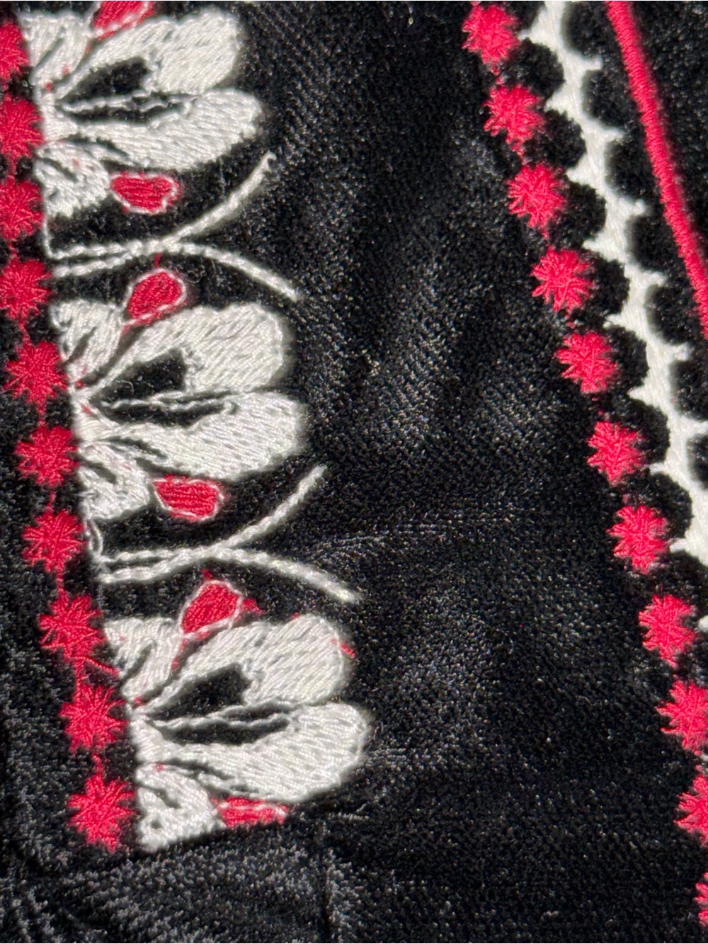 Black Velvet Boho Dress with Red & White Embroidery pockets size EU34 : US 2/4 - Picture 11 of 15